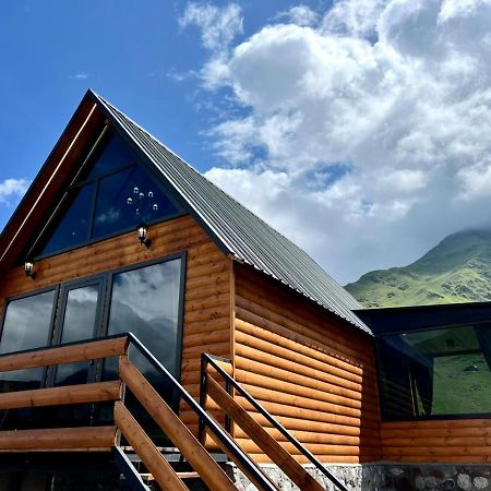 Kazbegi Inn Cottages Exterior photo