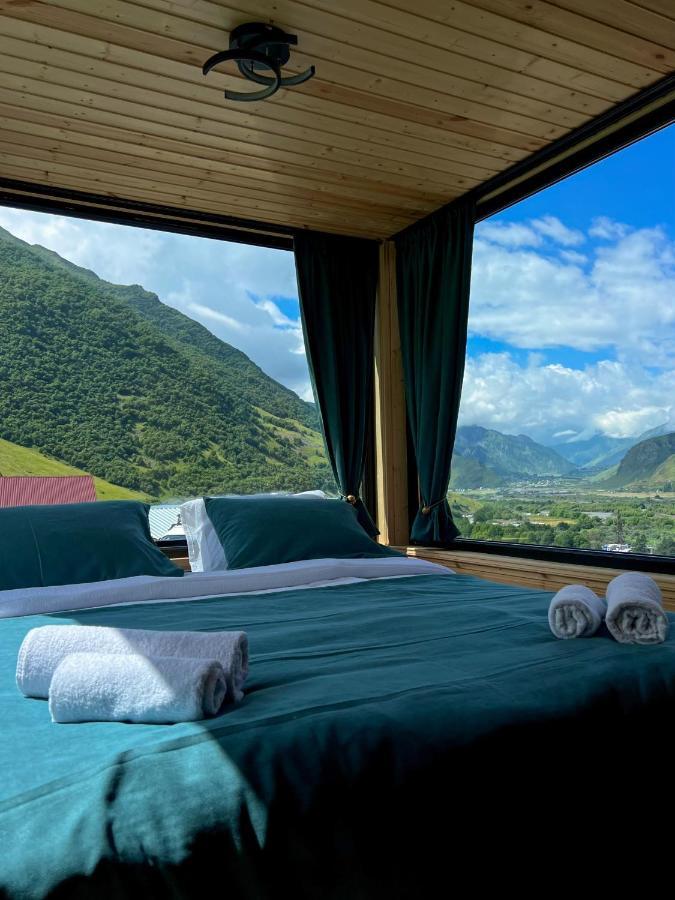 Kazbegi Inn Cottages Exterior photo